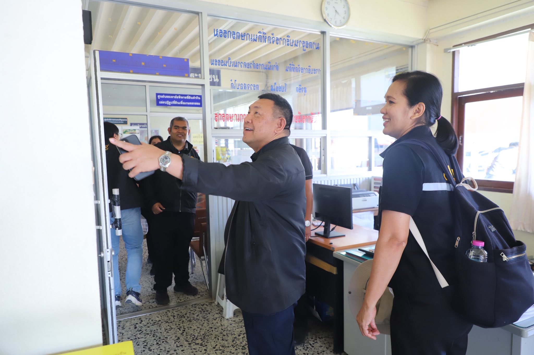 title - เลขาฯ ส.ป.ก. ลงพื้นที่ตรวจเยี่ยม พร้อมให้กำลังใจเจ้าหน้าที่ ส.ป.ก.กระบี่